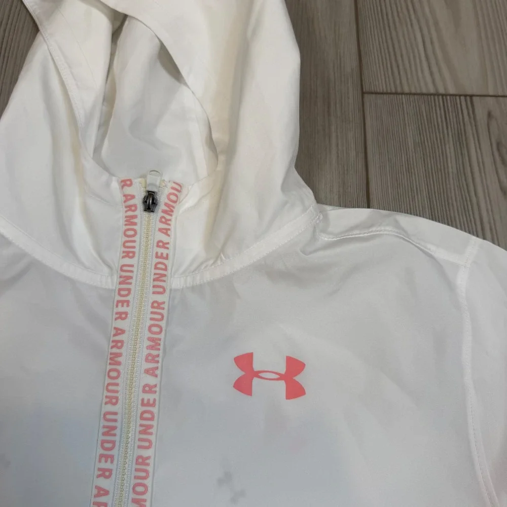 Under Armour Girls White Windbreaker Jacket Hooded Full Zip Pink Logo YMD
